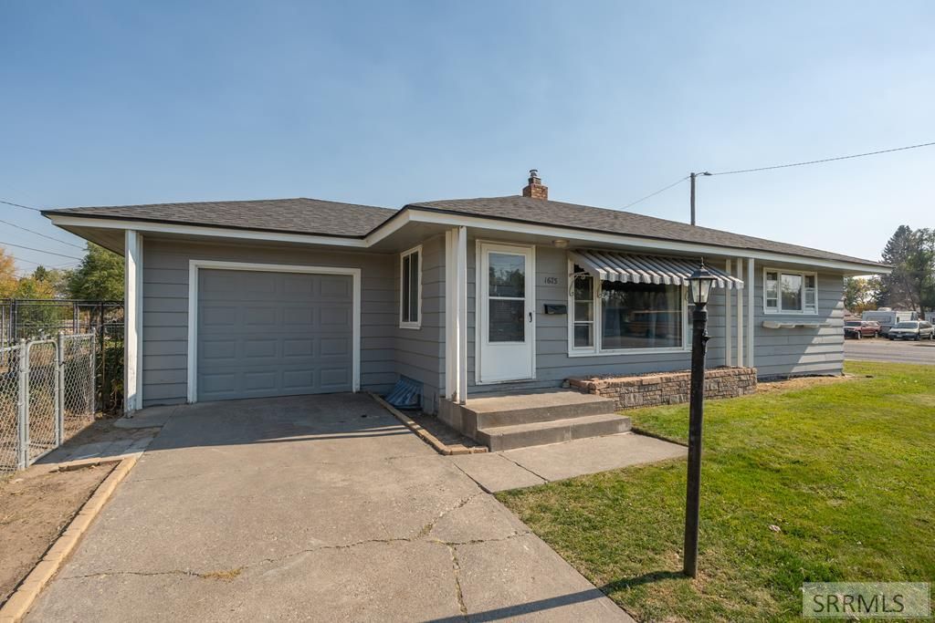 1675 S Higbee Avenue, Idaho Falls, ID 83404