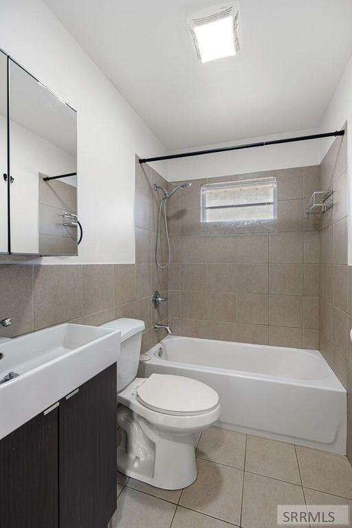 Image 24 of property listing at 1675 S Higbee Avenue, Idaho Falls, ID 83404