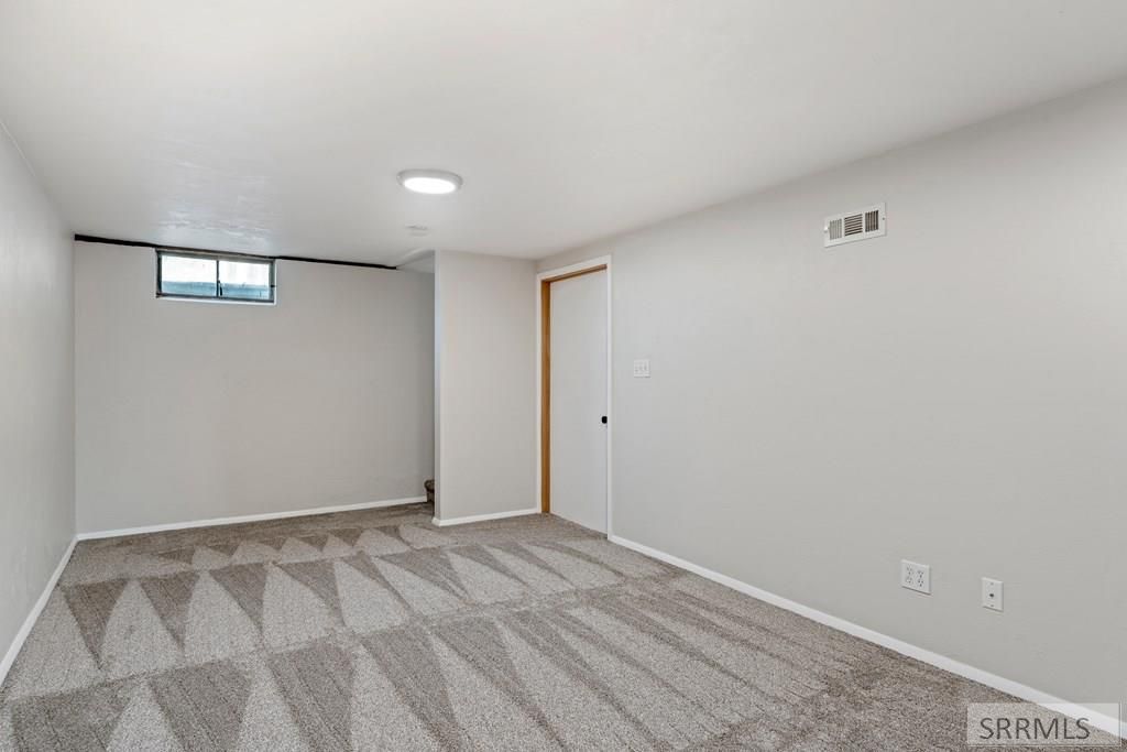 Image 26 of property listing at 1675 S Higbee Avenue, Idaho Falls, ID 83404