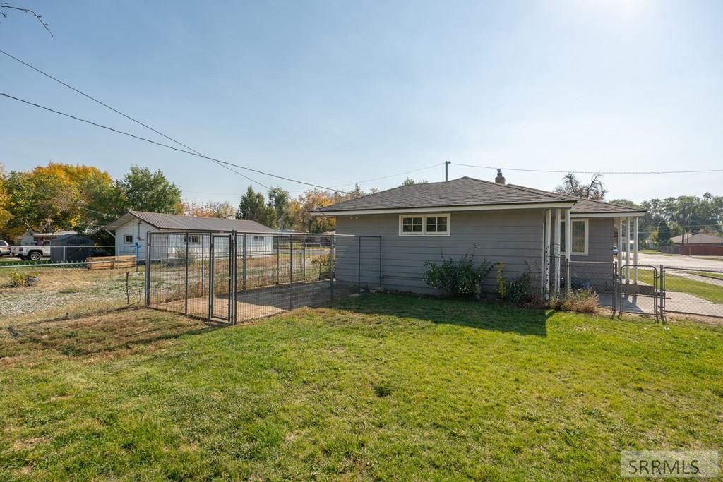 Image 34 of property listing at 1675 S Higbee Avenue, Idaho Falls, ID 83404