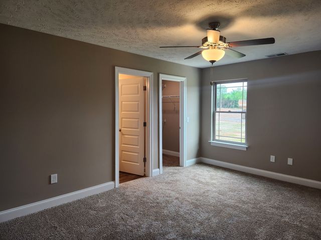 2914 Valley Farms Drive, Christiana, TN 37037