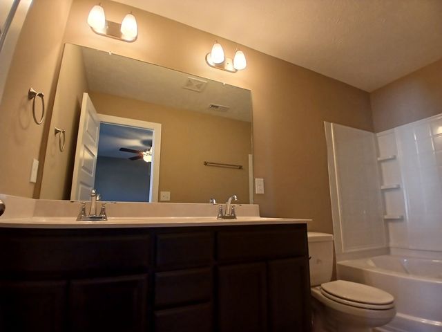 2914 Valley Farms Drive, Christiana, TN 37037