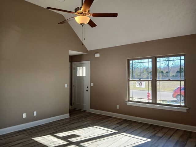 2914 Valley Farms Drive, Christiana, TN 37037