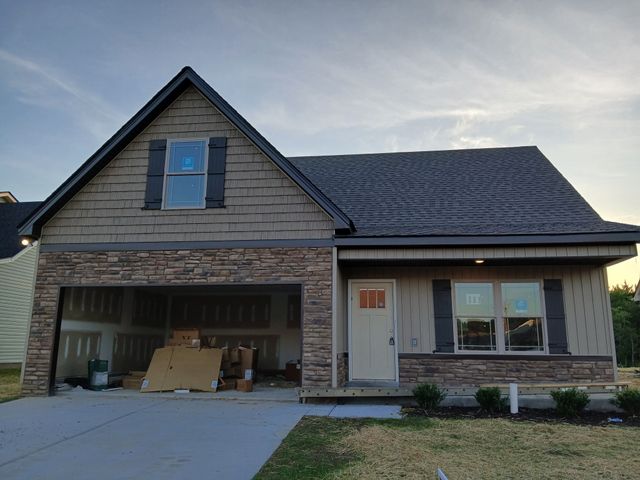 2914 Valley Farms Drive, Christiana, TN 37037