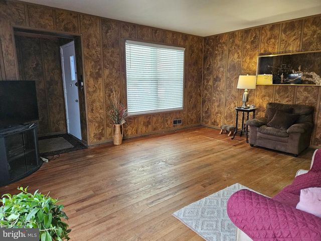 4822 SOUTH DAKOTA AVE NE, Washington, DC 20017