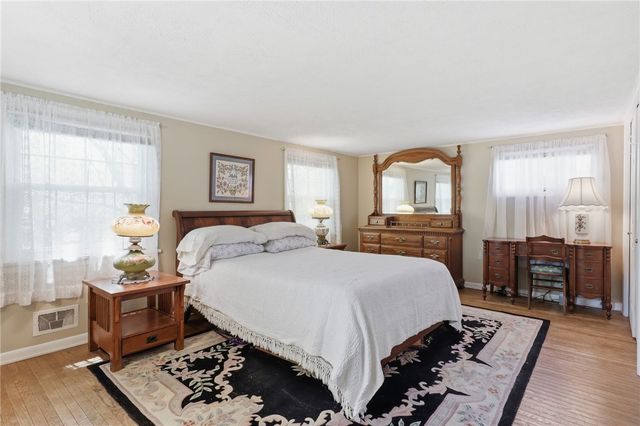 451 Ridge Road, Webster, NY 14580