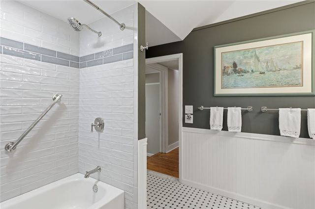 451 Ridge Road, Webster, NY 14580