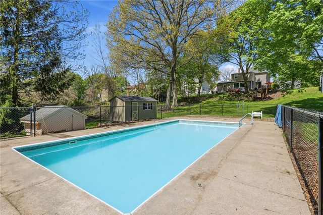 451 Ridge Road, Webster, NY 14580