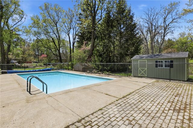 451 Ridge Road, Webster, NY 14580