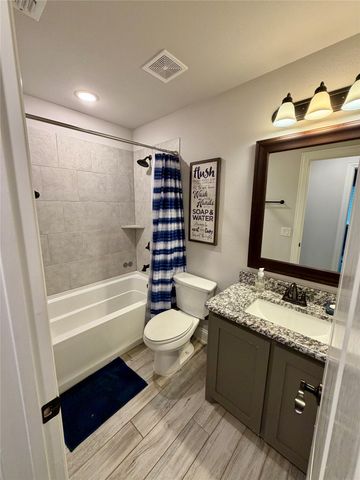 729 Oakleaf Drive, Midlothian, TX 76065
