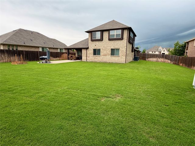 729 Oakleaf Drive, Midlothian, TX 76065
