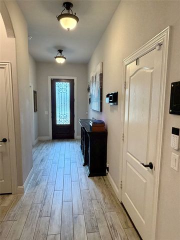 729 Oakleaf Drive, Midlothian, TX 76065