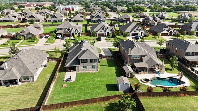 729 Oakleaf Drive, Midlothian, TX 76065