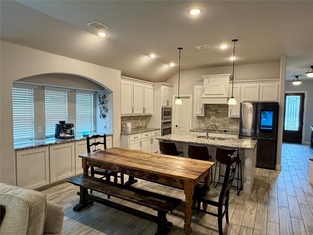 729 Oakleaf Drive, Midlothian, TX 76065