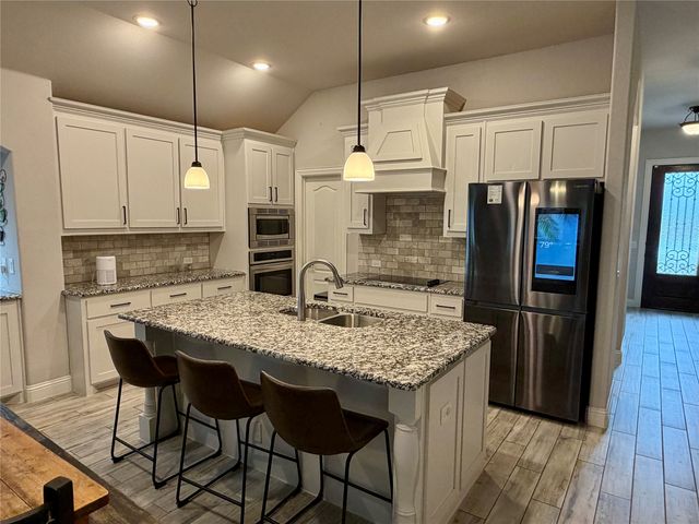 729 Oakleaf Drive, Midlothian, TX 76065