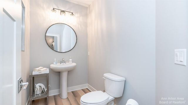 28 Black Cherry Lane, Saline, MI 48176