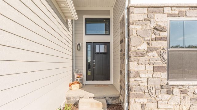 28 Black Cherry Lane, Saline, MI 48176