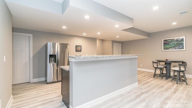 28 Black Cherry Lane, Saline, MI 48176