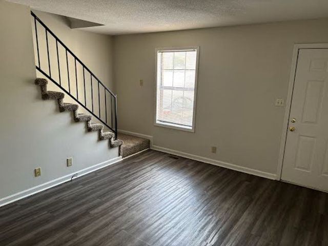 1620 Baltimore Dr Apt C, Clarksville, TN 37043