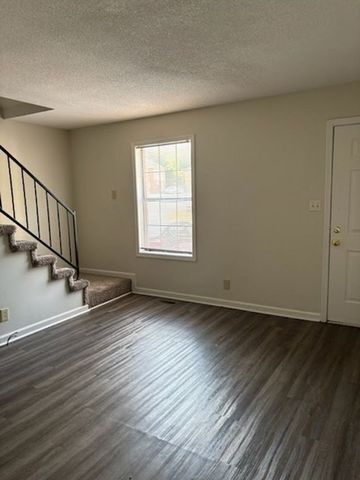 1620 Baltimore Dr Apt C, Clarksville, TN 37043