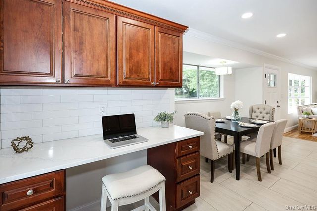 21 Dewey Road, Commack, NY 11725