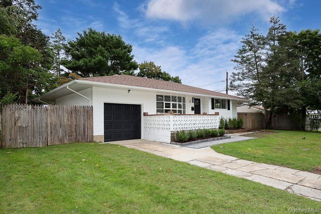 21 Dewey Road, Commack, NY 11725