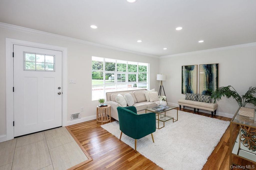 21 Dewey Road, Commack, NY 11725 — photo 4