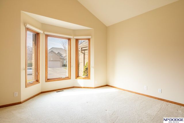 2242 Stone Creek Loop S, Lincoln, NE 68512