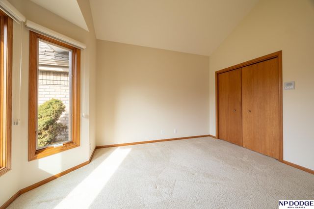 2242 Stone Creek Loop S, Lincoln, NE 68512