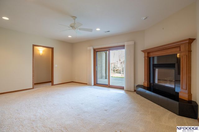 2242 Stone Creek Loop S, Lincoln, NE 68512