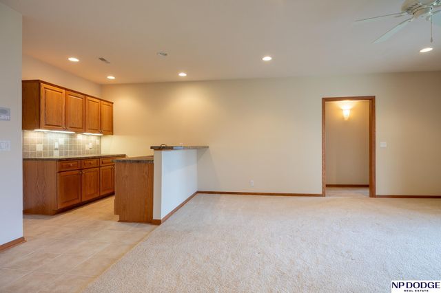 2242 Stone Creek Loop S, Lincoln, NE 68512