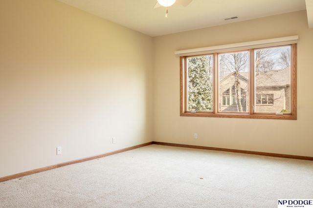 2242 Stone Creek Loop S, Lincoln, NE 68512