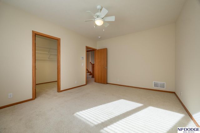 2242 Stone Creek Loop S, Lincoln, NE 68512