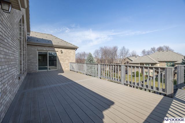 2242 Stone Creek Loop S, Lincoln, NE 68512