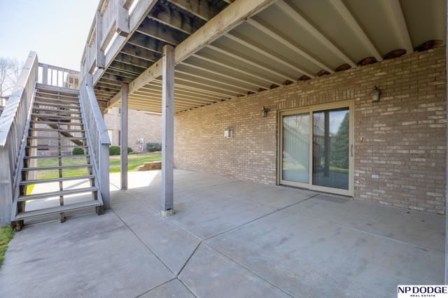 2242 Stone Creek Loop S, Lincoln, NE 68512