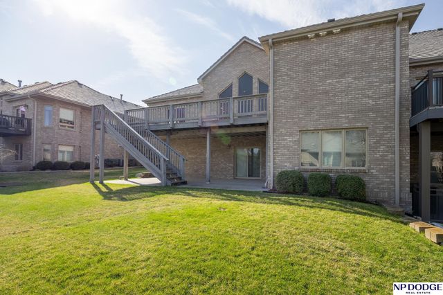 2242 Stone Creek Loop S, Lincoln, NE 68512