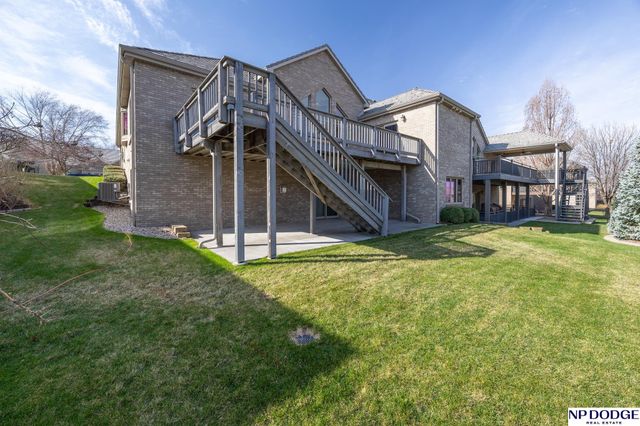 2242 Stone Creek Loop S, Lincoln, NE 68512