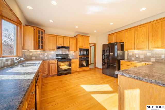 2242 Stone Creek Loop S, Lincoln, NE 68512