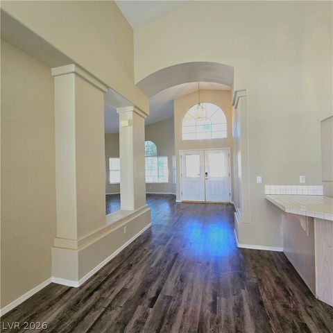 1445 Castle Crest Drive, Las Vegas, NV 89117