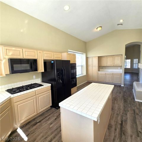 1445 Castle Crest Drive, Las Vegas, NV 89117