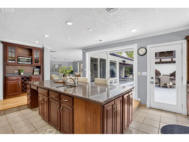 29138 Se POWELL VALLEY Rd, Gresham, OR 97080