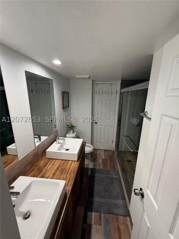 9220 Fontainebleau Blvd 508, Miami, FL 33172