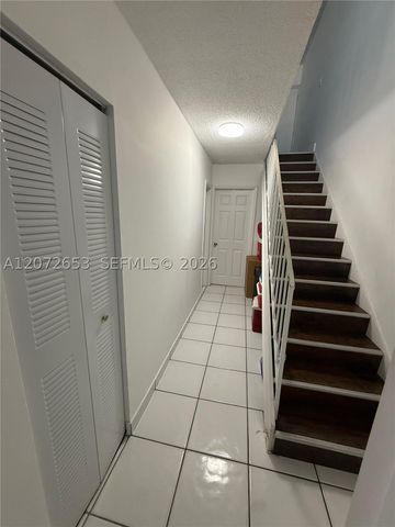 9220 Fontainebleau Blvd 508, Miami, FL 33172