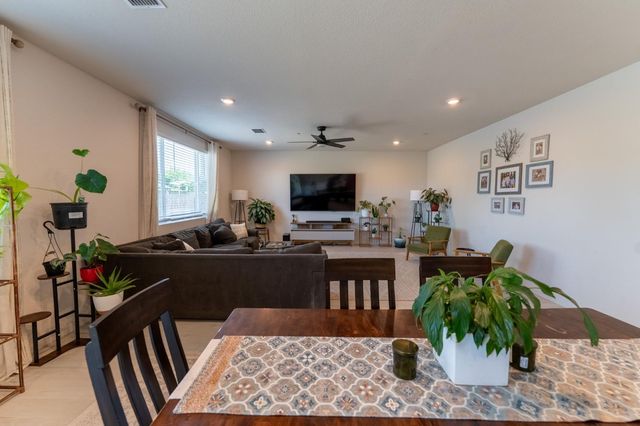 187 Cardini Ln, Lincoln, CA 95648