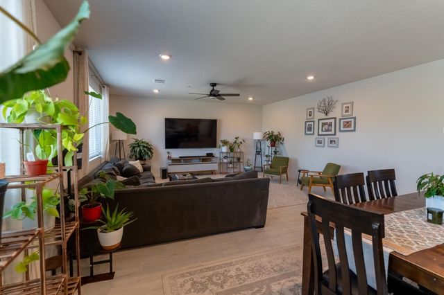 187 Cardini Ln, Lincoln, CA 95648
