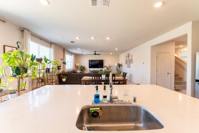 187 Cardini Ln, Lincoln, CA 95648