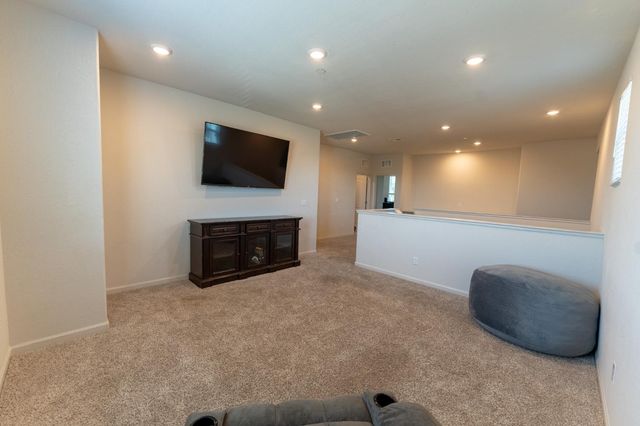 187 Cardini Ln, Lincoln, CA 95648
