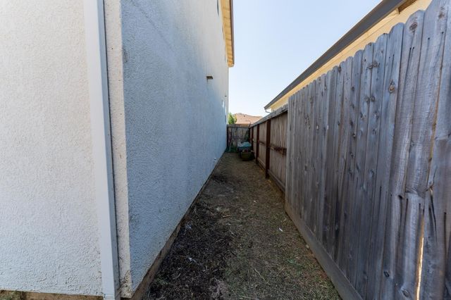 187 Cardini Ln, Lincoln, CA 95648