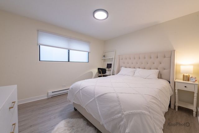 6612 W 64th Place 2W, Chicago, IL 60638