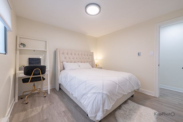 6612 W 64th Place 2W, Chicago, IL 60638